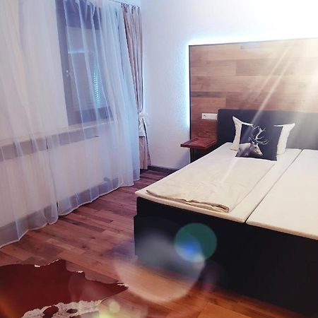 Gasthaus Zum Hirsch Hotel Lampoldshausen Екстериор снимка