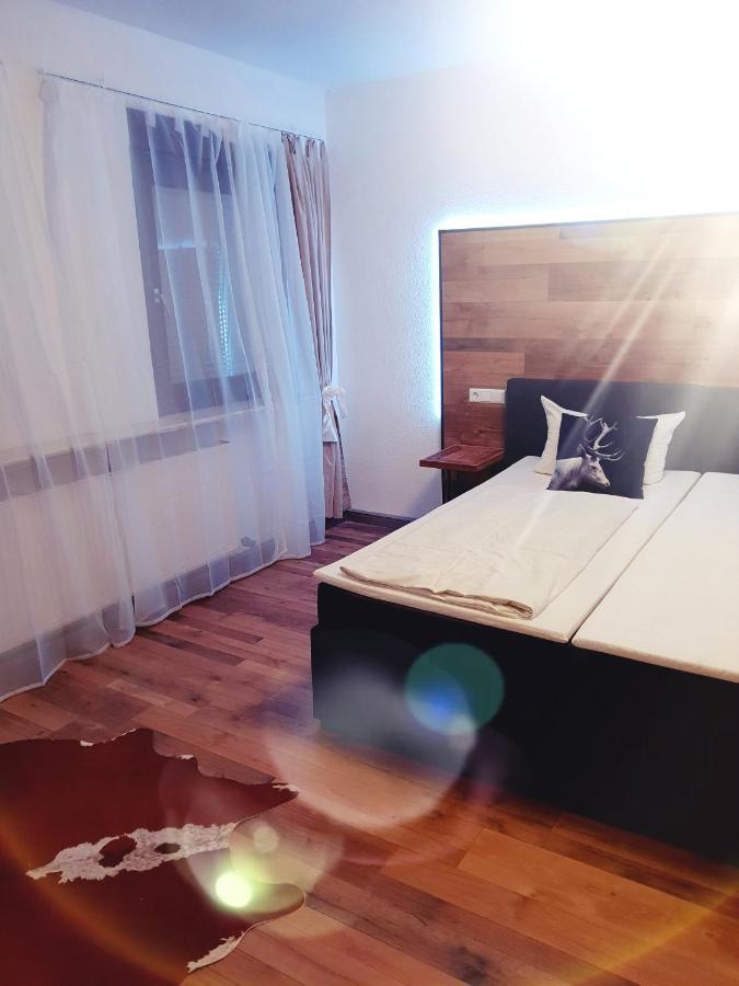Gasthaus Zum Hirsch Hotel Lampoldshausen Екстериор снимка